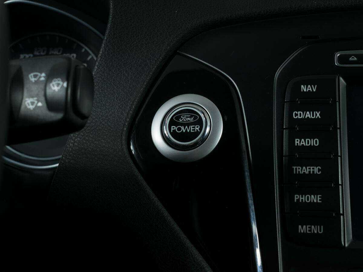 Ford Mondeo с пробегом — 2012 год. Фото: #13