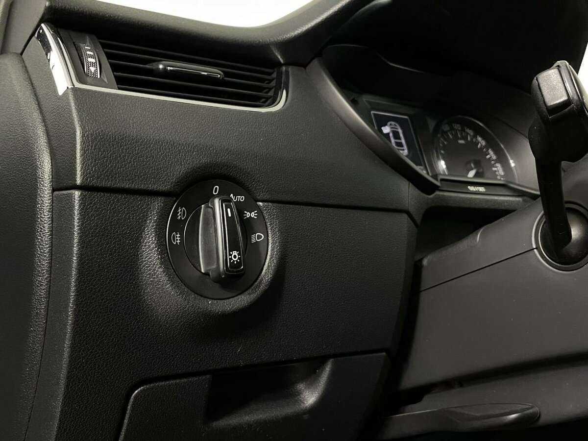 Skoda Octavia с пробегом — 2014 год. Фото: #8