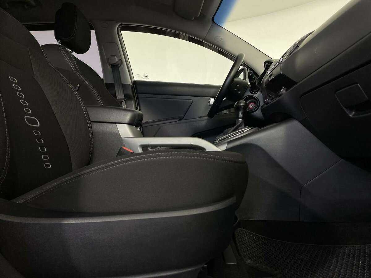 Kia Sportage с пробегом — 2015 год. Фото: #13
