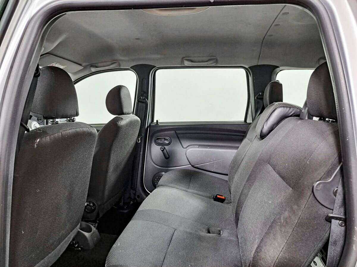 Lada (ВАЗ) Largus с пробегом — 2019 год. Фото: #9