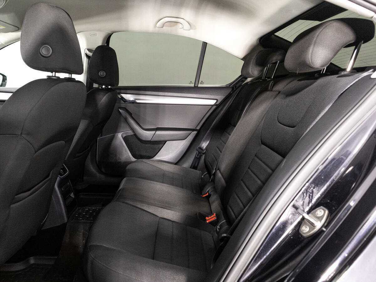 Skoda Octavia с пробегом — 2014 год. Фото: #9