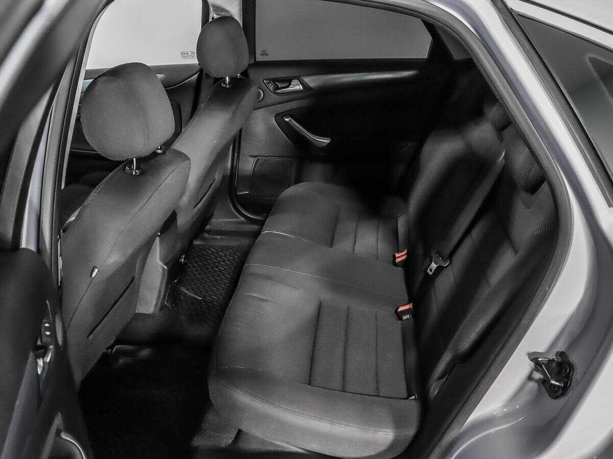 Ford Mondeo с пробегом — 2012 год. Фото: #10