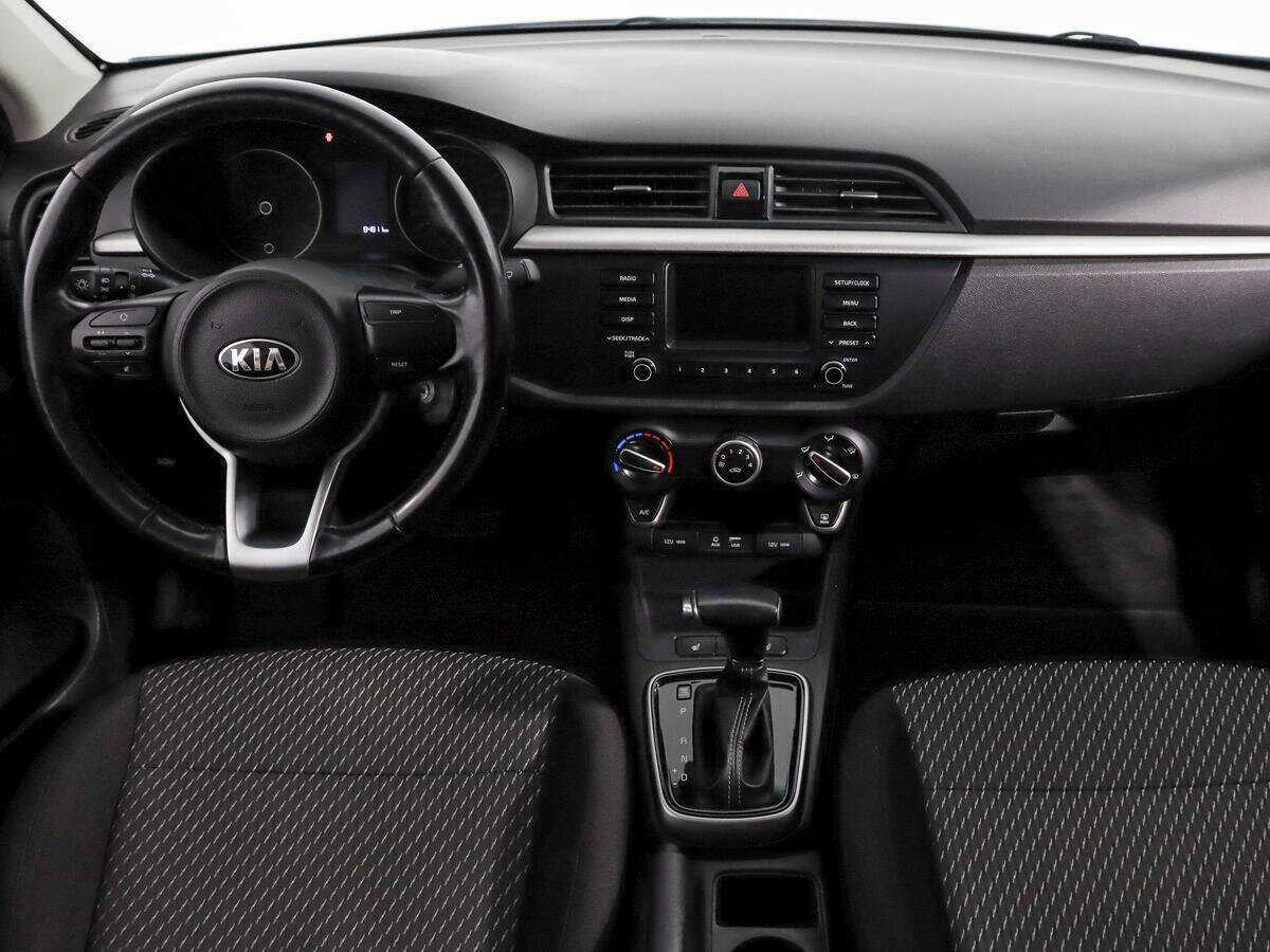 Kia Rio с пробегом — 2017 год. Фото: #11