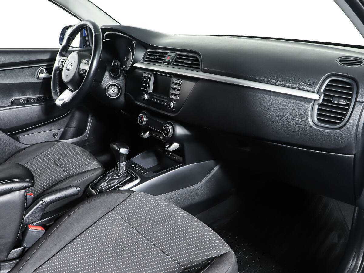 Kia Rio с пробегом — 2018 год. Фото: #10