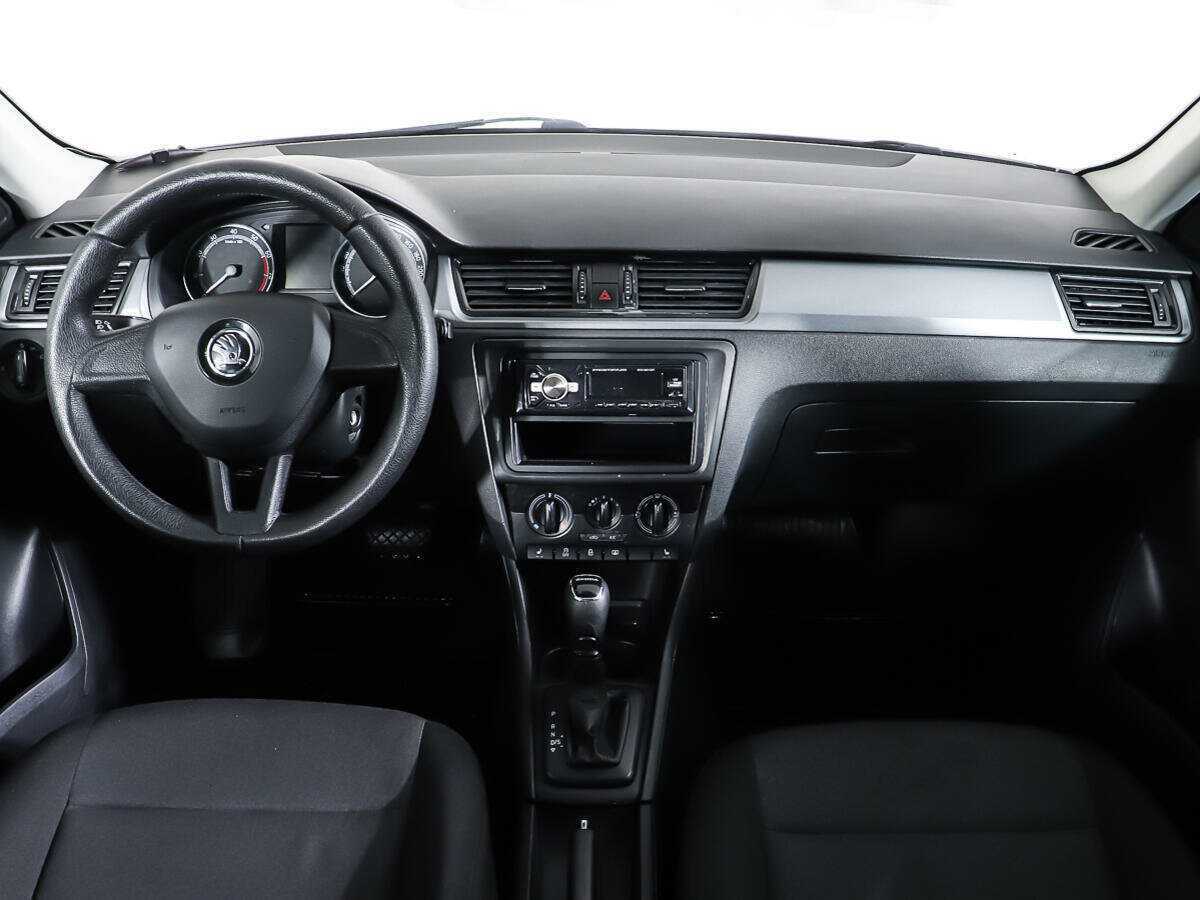 Skoda Rapid с пробегом — 2019 год. Фото: #10