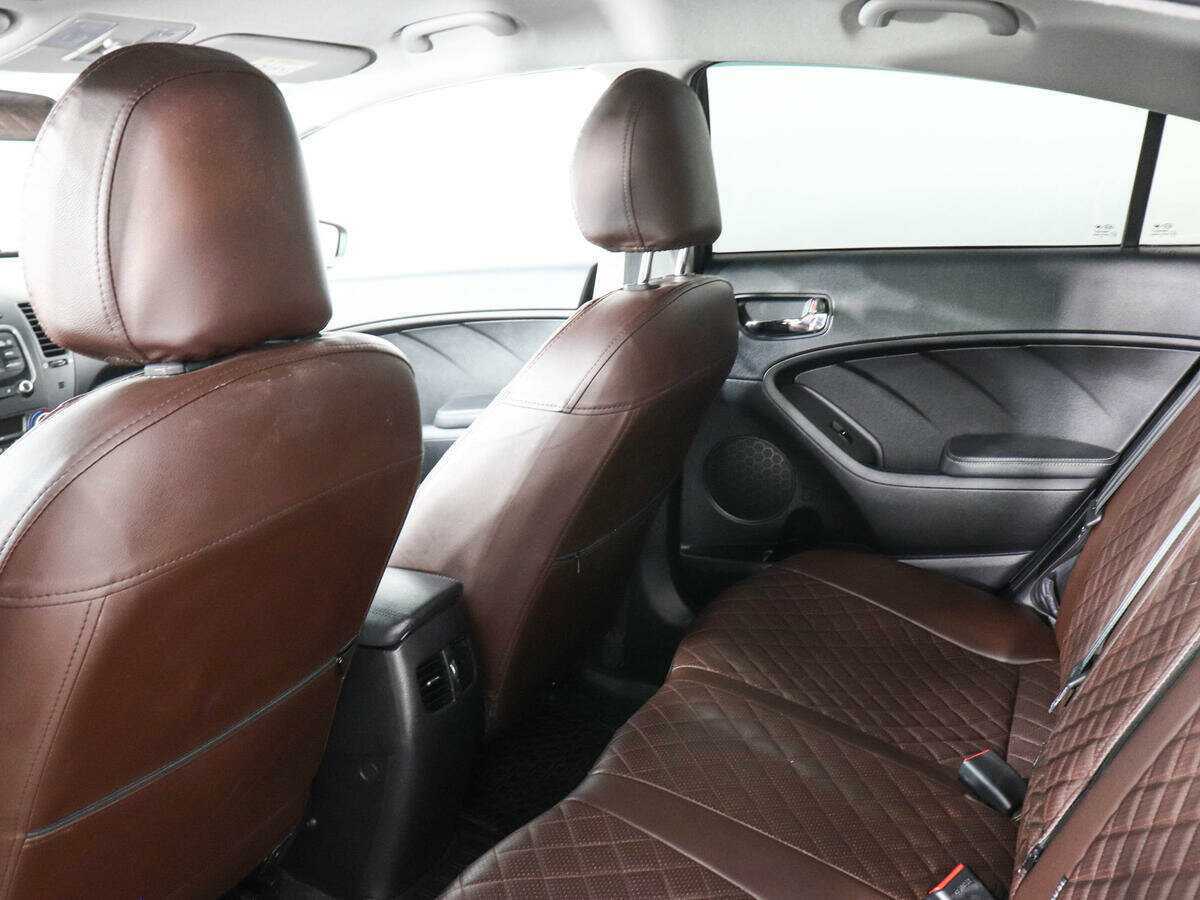 Kia Cerato с пробегом — 2017 год. Фото: #11