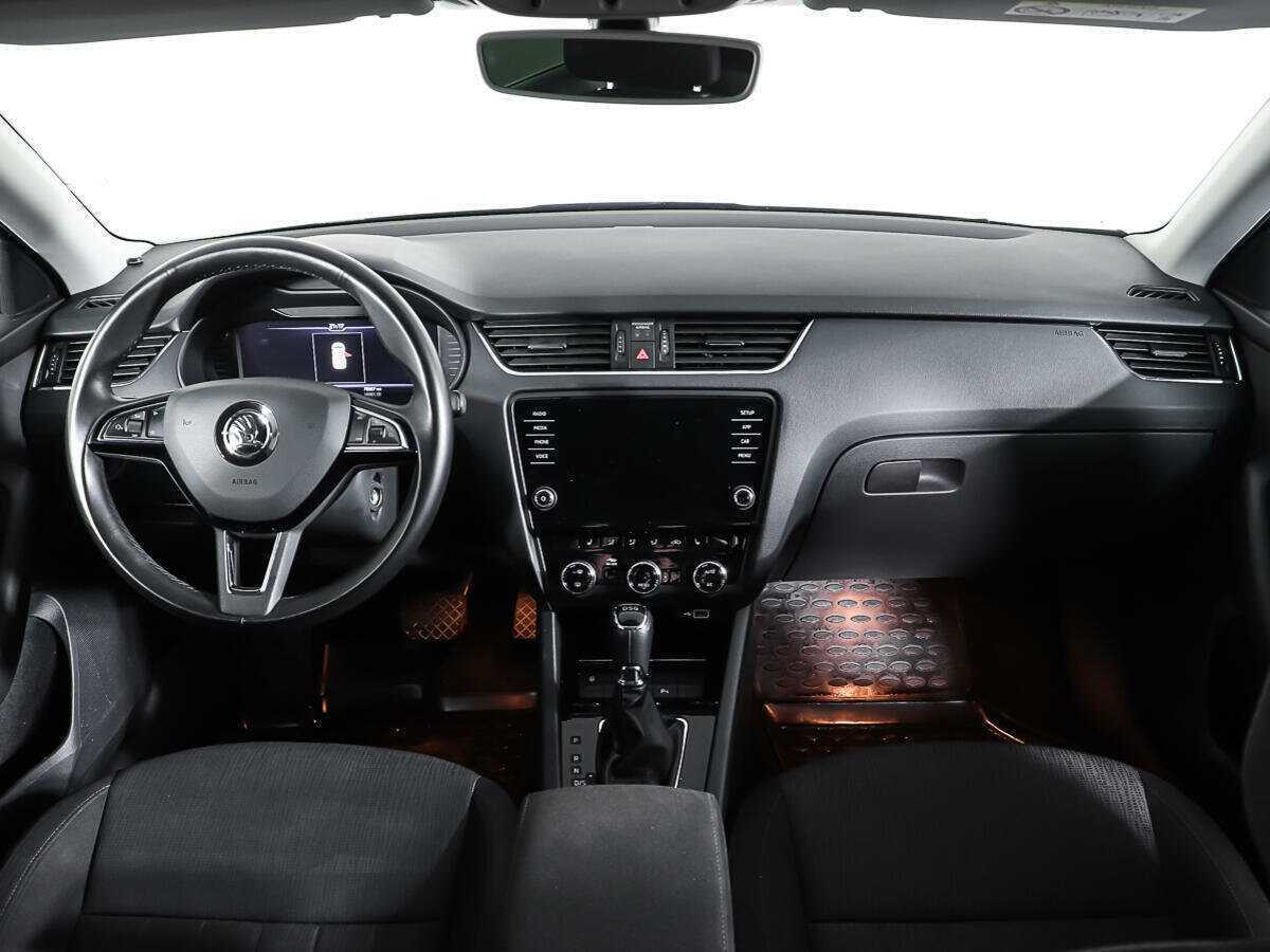 Skoda Octavia с пробегом — 2018 год. Фото: #10
