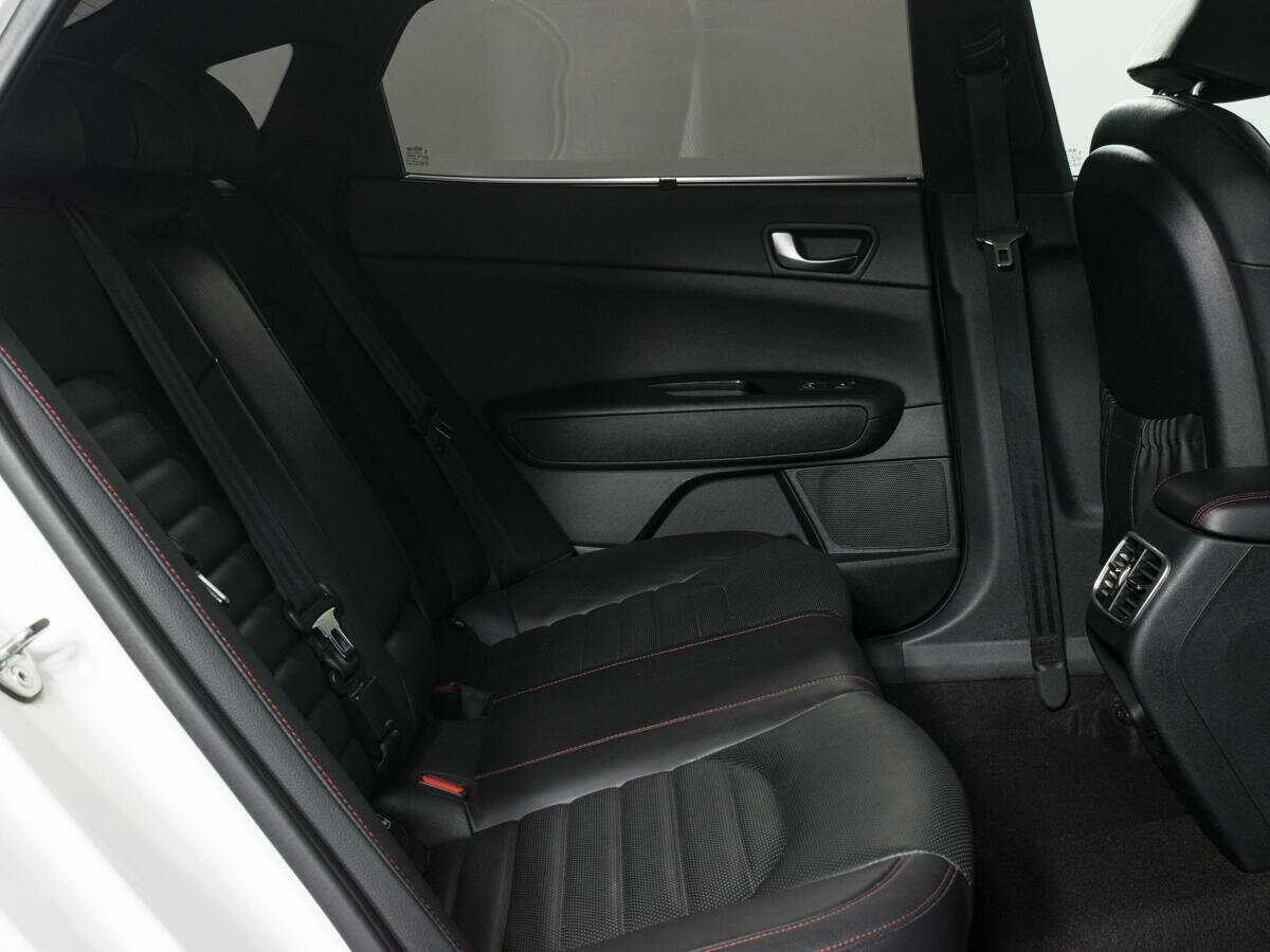 Kia Optima с пробегом — 2018 год. Фото: #11