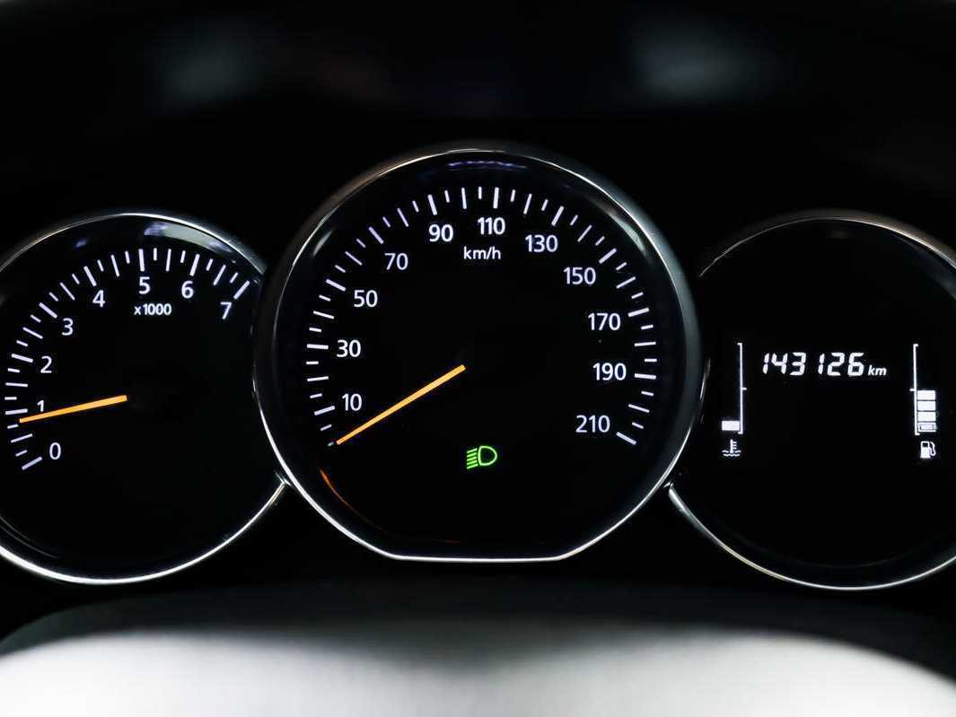 Renault Logan с пробегом — 2019 год. Фото: #7