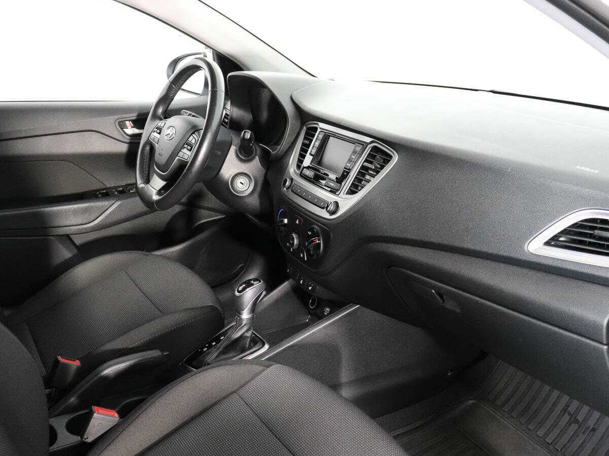 Hyundai Solaris с пробегом — 2020 год. Фото: #8