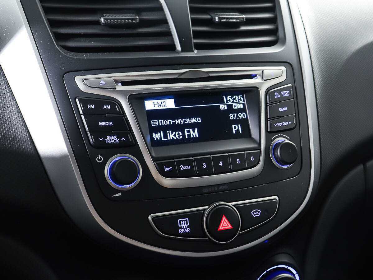 Hyundai Solaris с пробегом — 2016 год. Фото: #18