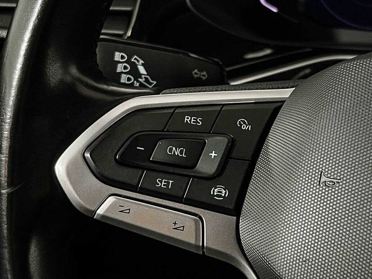 Volkswagen Polo с пробегом — 2020 год. Фото: #12