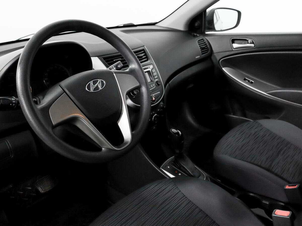 Hyundai Solaris с пробегом — 2016 год. Фото: #8