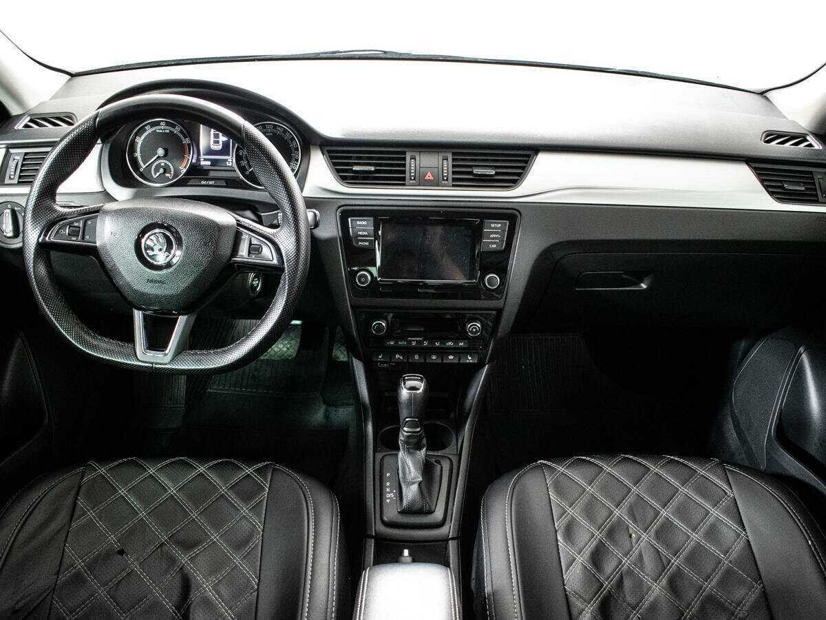 Skoda Rapid с пробегом — 2019 год. Фото: #11