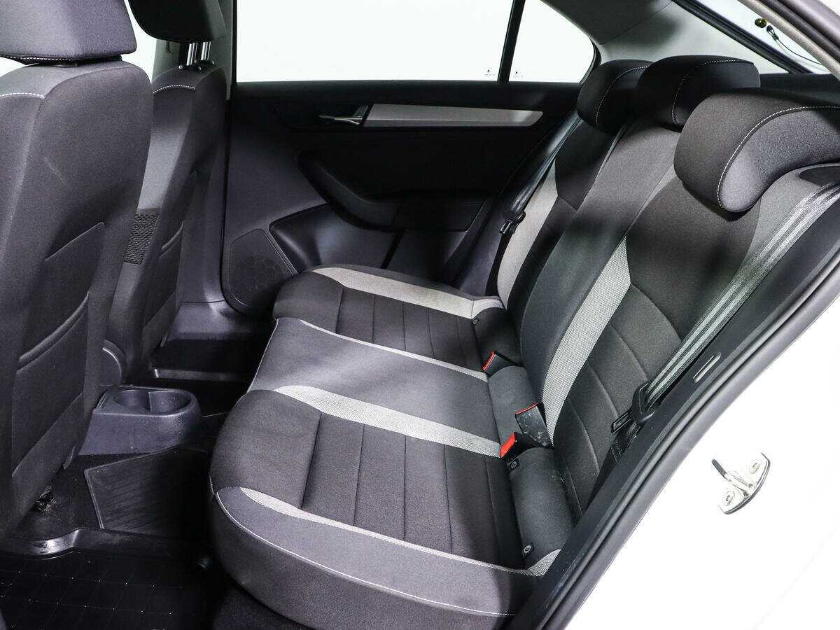 Skoda Rapid с пробегом — 2019 год. Фото: #7