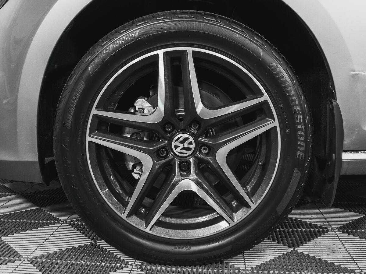 Volkswagen Golf с пробегом — 2013 год. Фото: #16