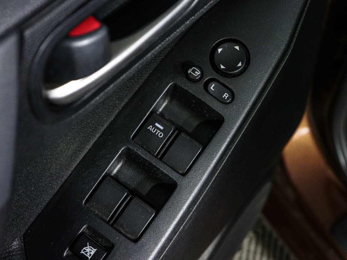 Mazda 3 с пробегом — 2012 год. Фото: #12