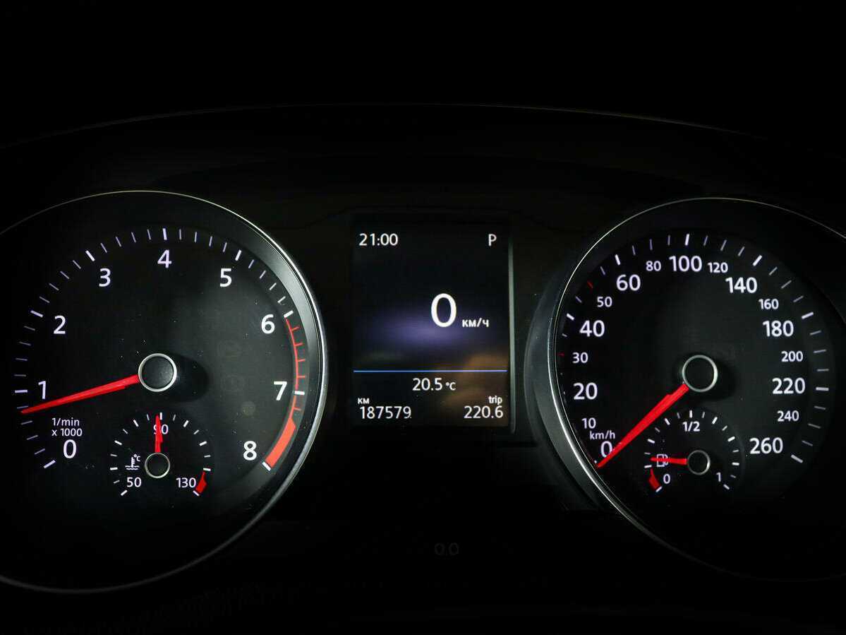 Volkswagen Passat с пробегом — 2017 год. Фото: #8