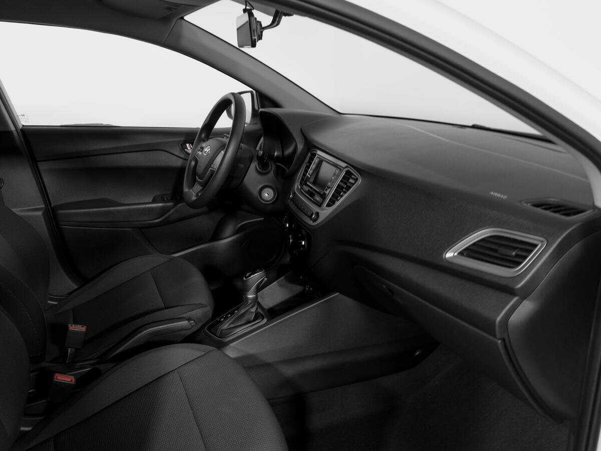 Hyundai Solaris с пробегом — 2020 год. Фото: #8