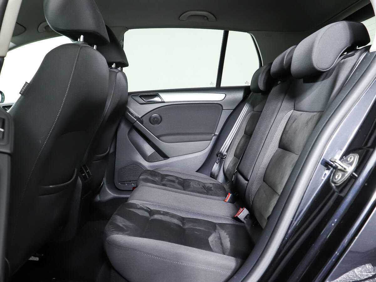 Volkswagen Golf с пробегом — 2012 год. Фото: #5