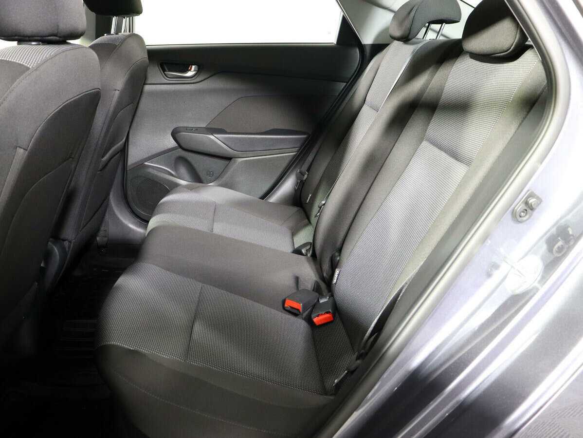 Hyundai Solaris с пробегом — 2021 год. Фото: #7