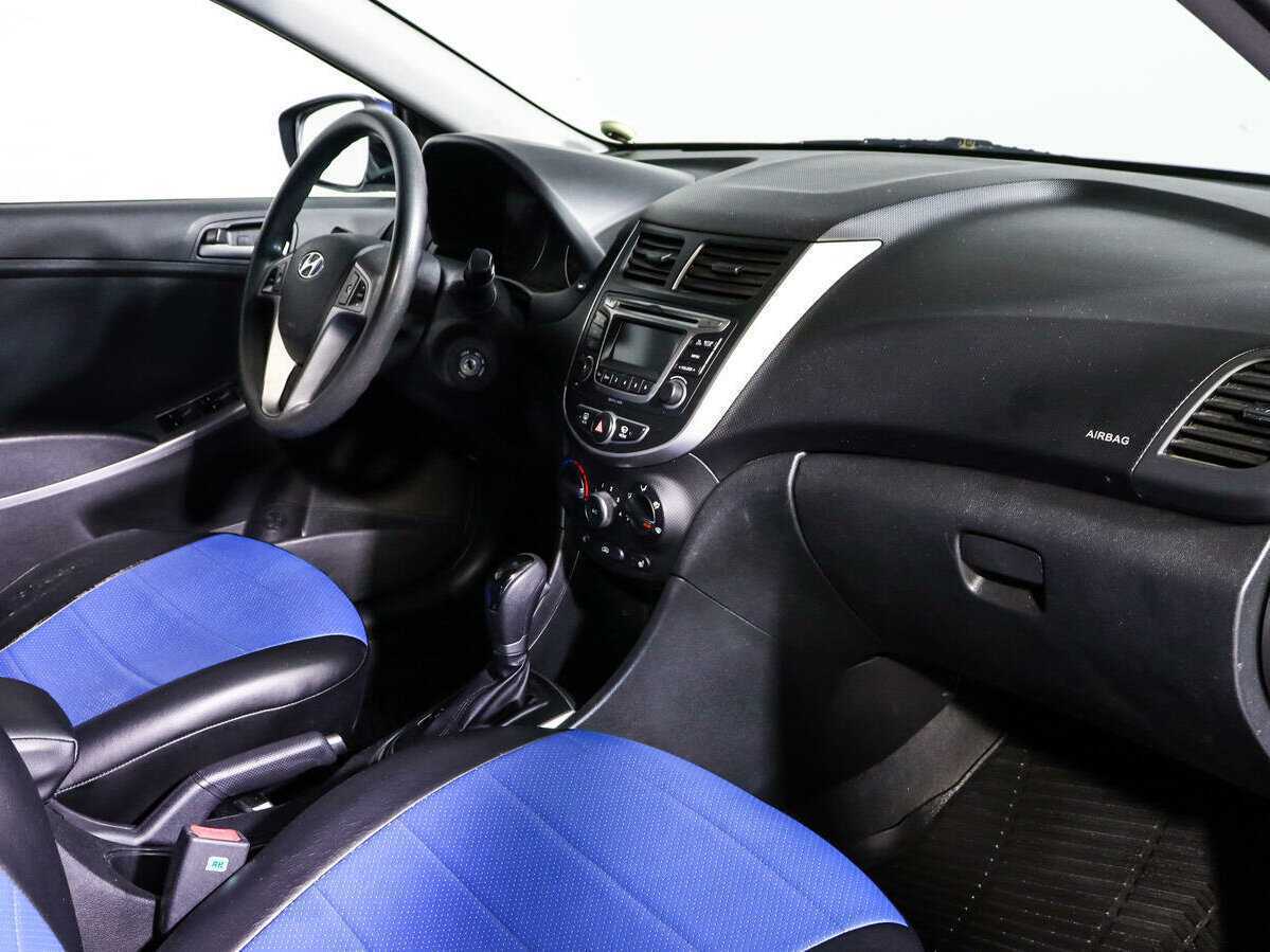 Hyundai Solaris с пробегом — 2015 год. Фото: #8