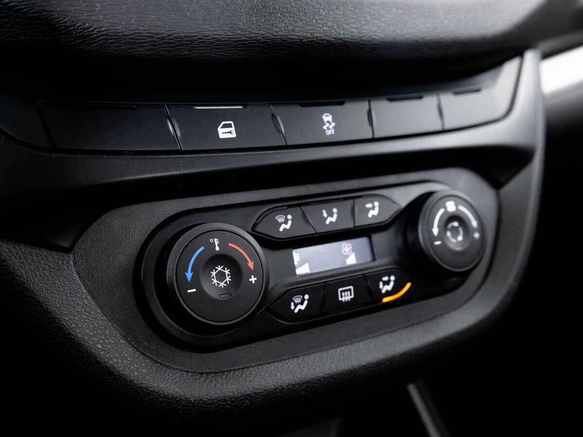 Lada (ВАЗ) Vesta с пробегом — 2022 год. Фото: #12