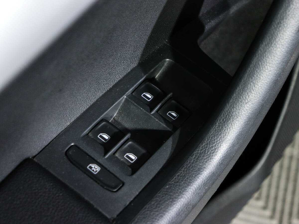 Skoda Octavia с пробегом — 2013 год. Фото: #14