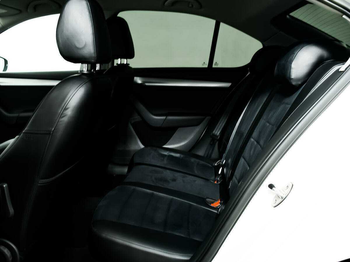 Skoda Octavia с пробегом — 2014 год. Фото: #11