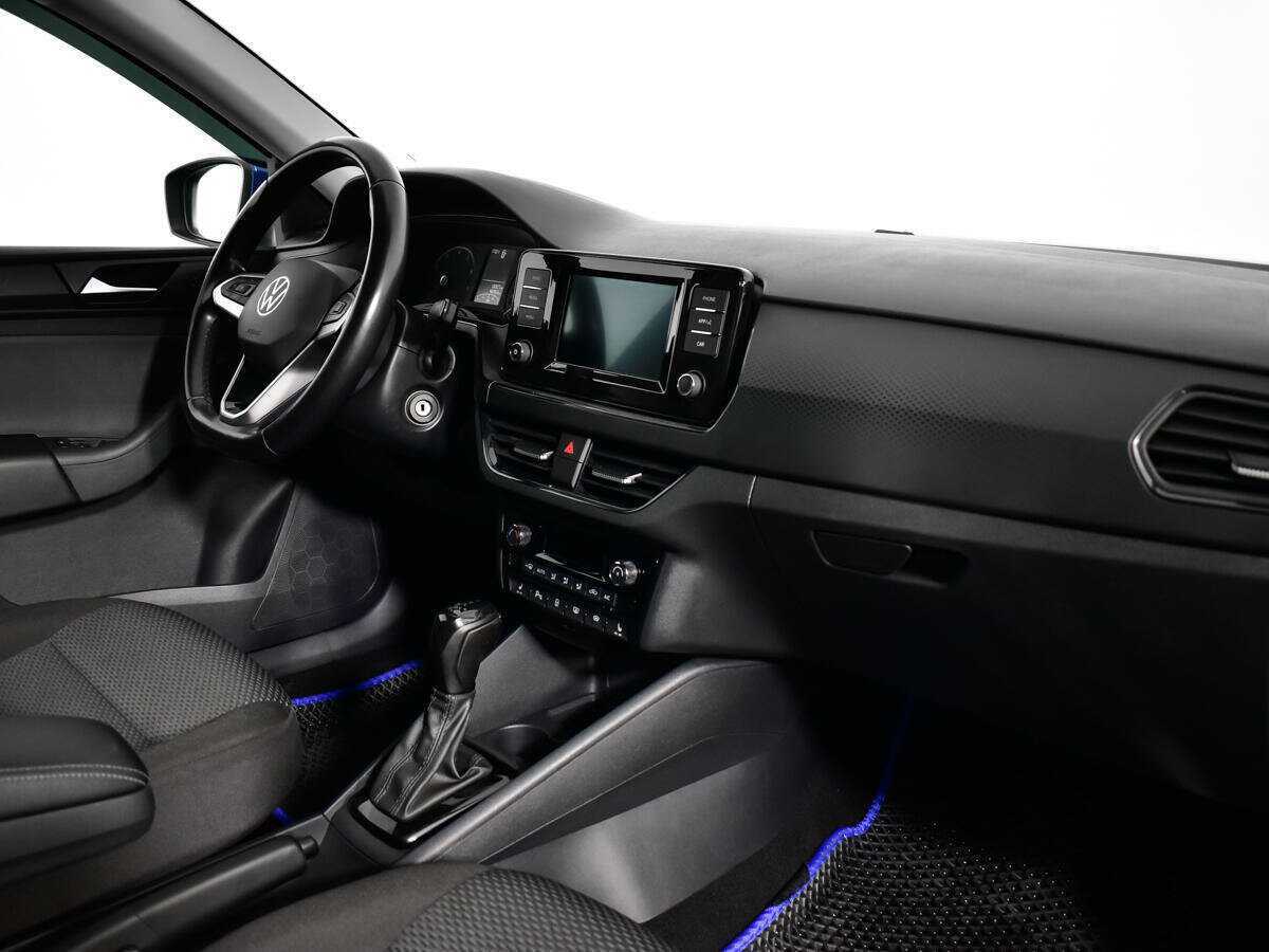 Volkswagen Polo с пробегом — 2021 год. Фото: #6