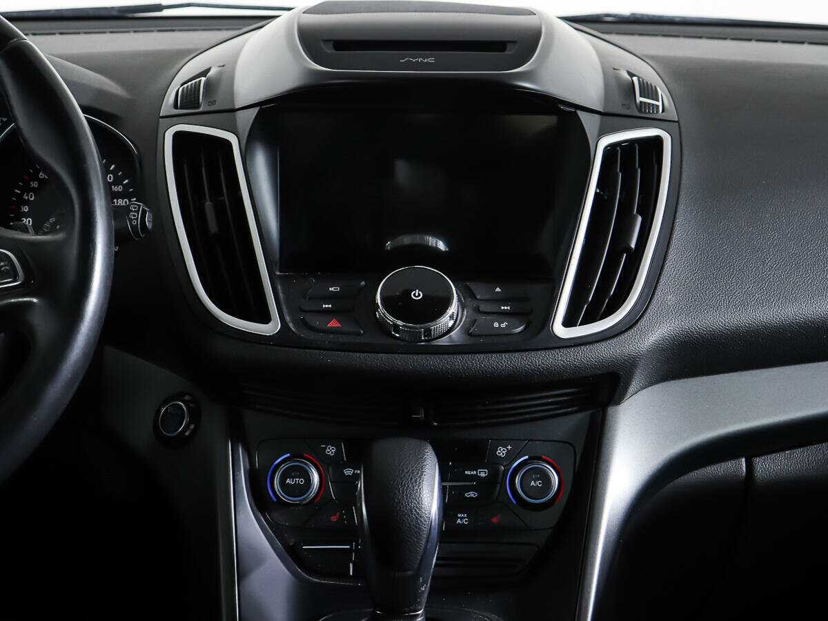 Ford Kuga с пробегом — 2017 год. Фото: #11