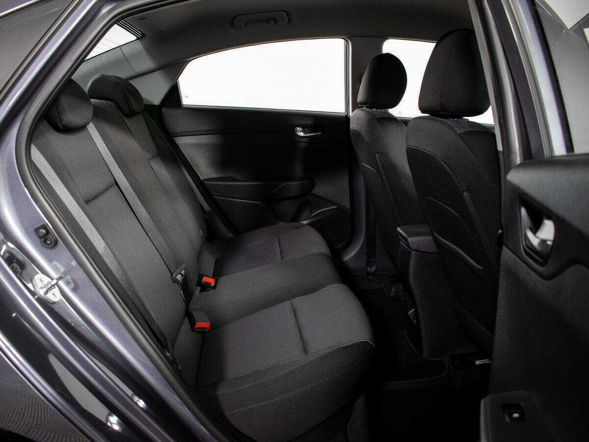 Hyundai Solaris с пробегом — 2021 год. Фото: #7