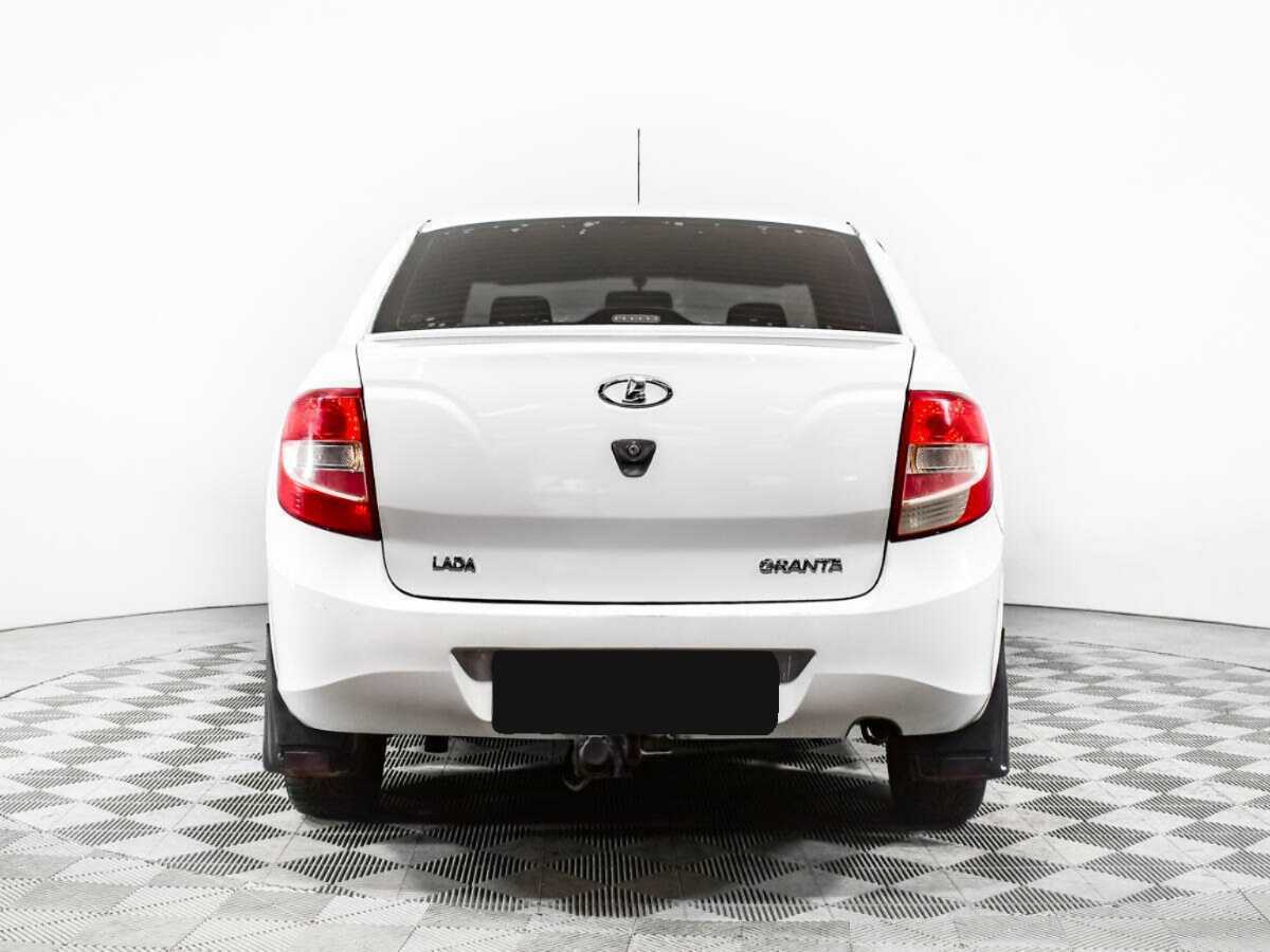 Lada (ВАЗ) Granta с пробегом — 2013 год. Фото: #5