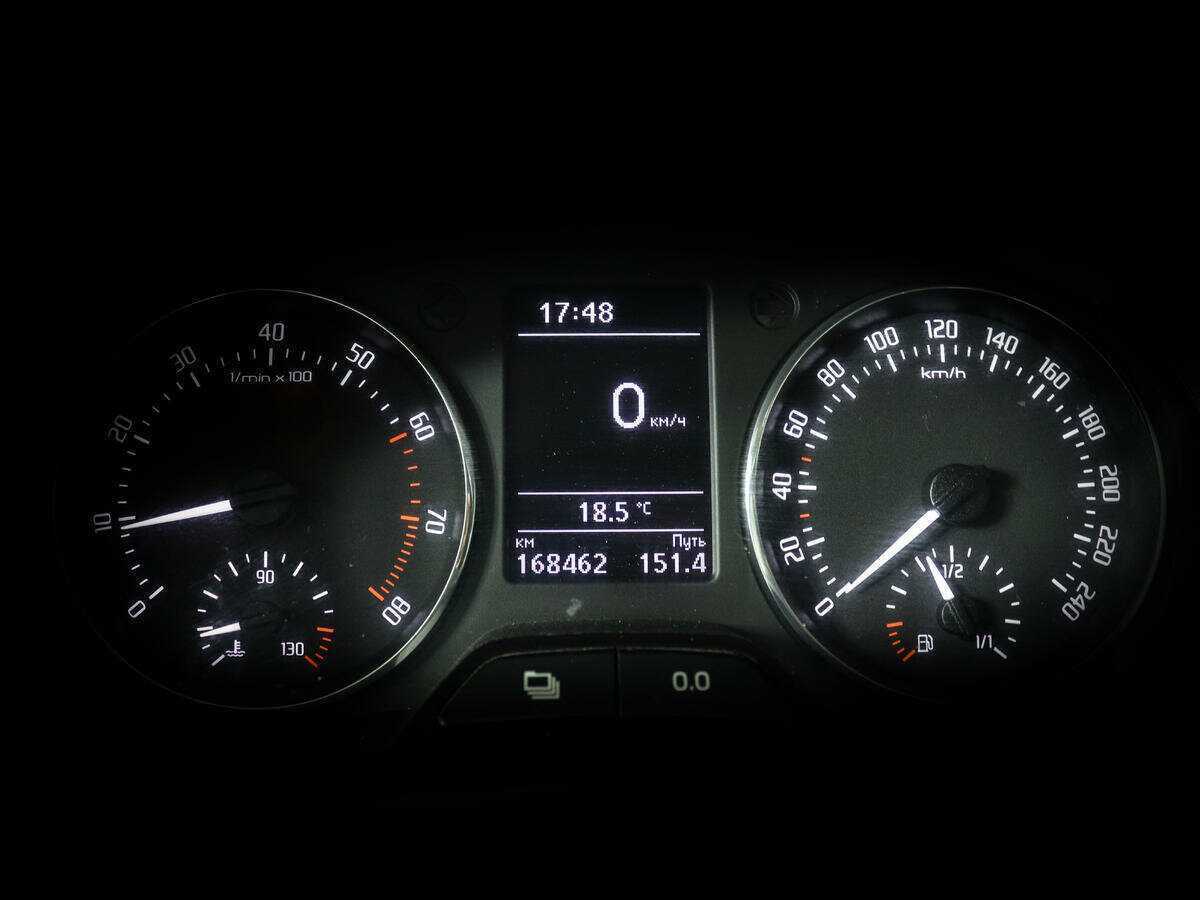 Skoda Fabia с пробегом — 2014 год. Фото: #9