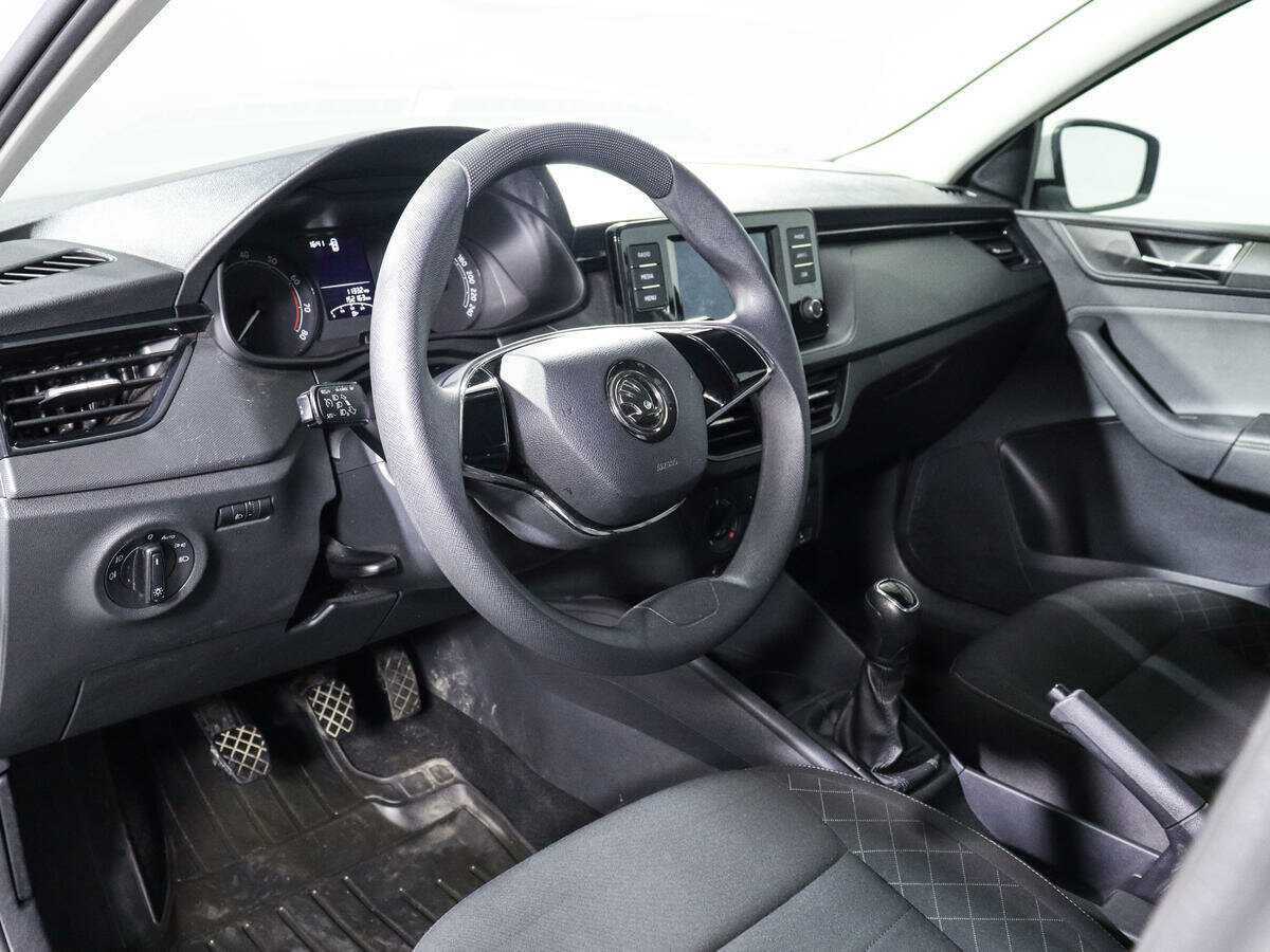 Skoda Rapid с пробегом — 2020 год. Фото: #13