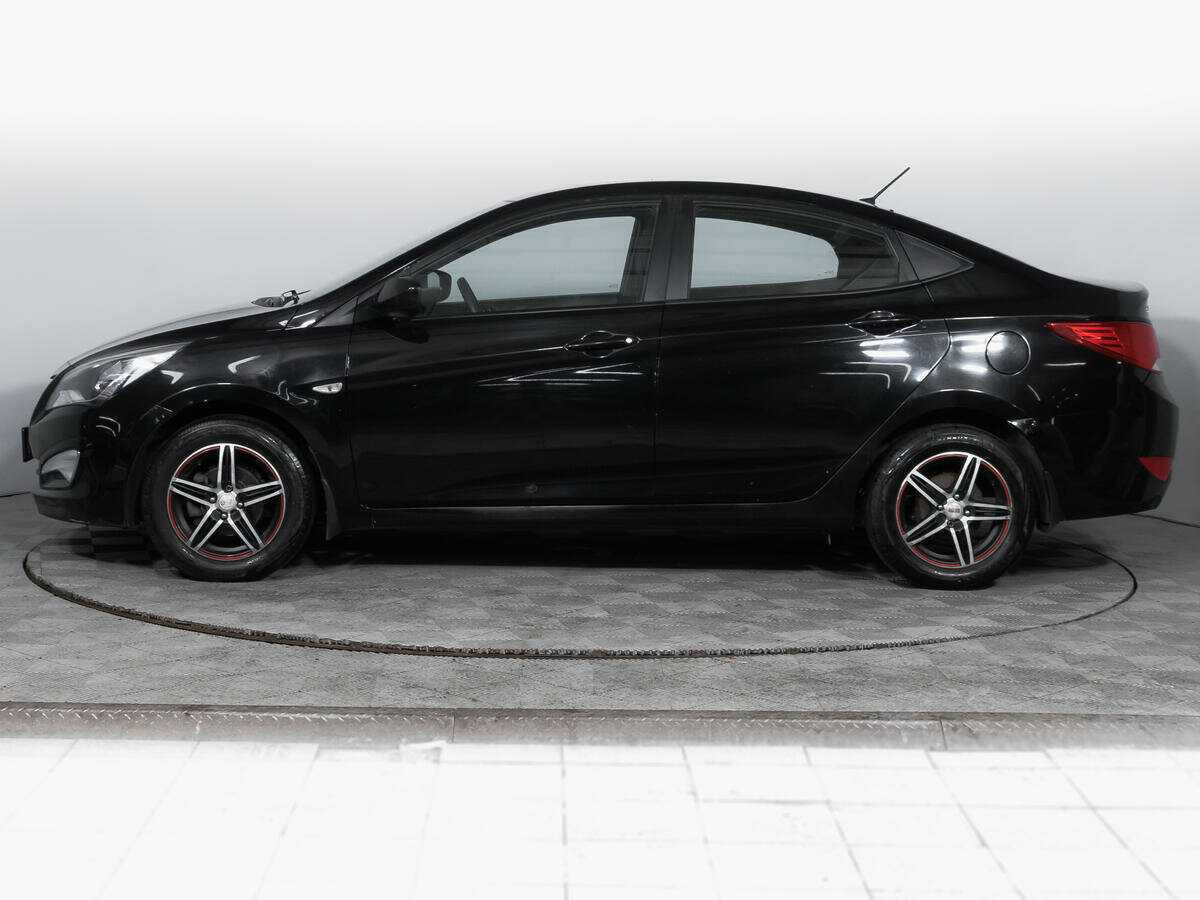 Hyundai Solaris с пробегом — 2016 год. Фото: #7