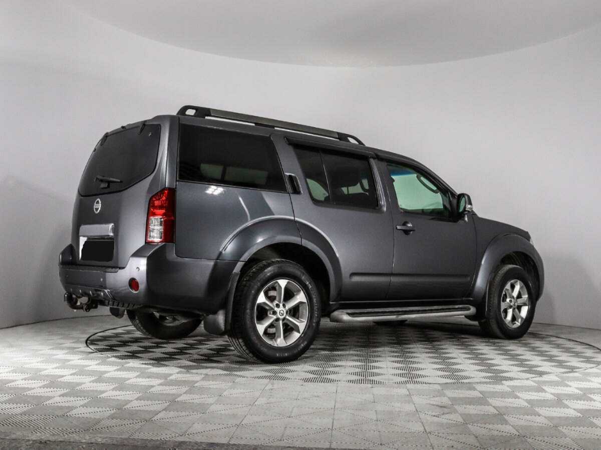 Nissan Pathfinder с пробегом — 2013 год. Фото: #4