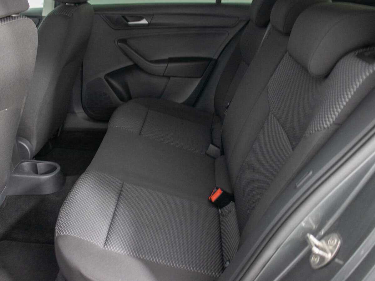 Volkswagen Polo с пробегом — 2020 год. Фото: #10