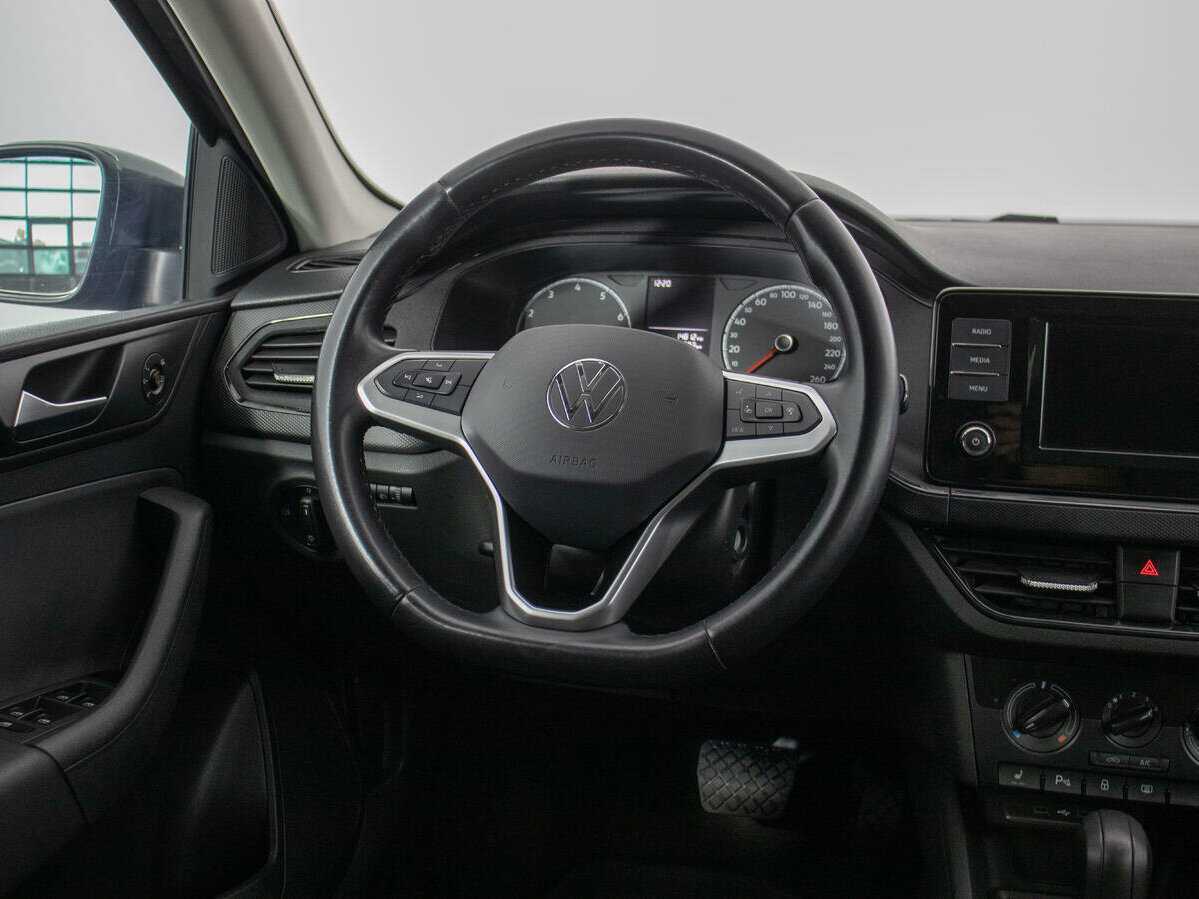 Volkswagen Polo с пробегом — 2020 год. Фото: #14