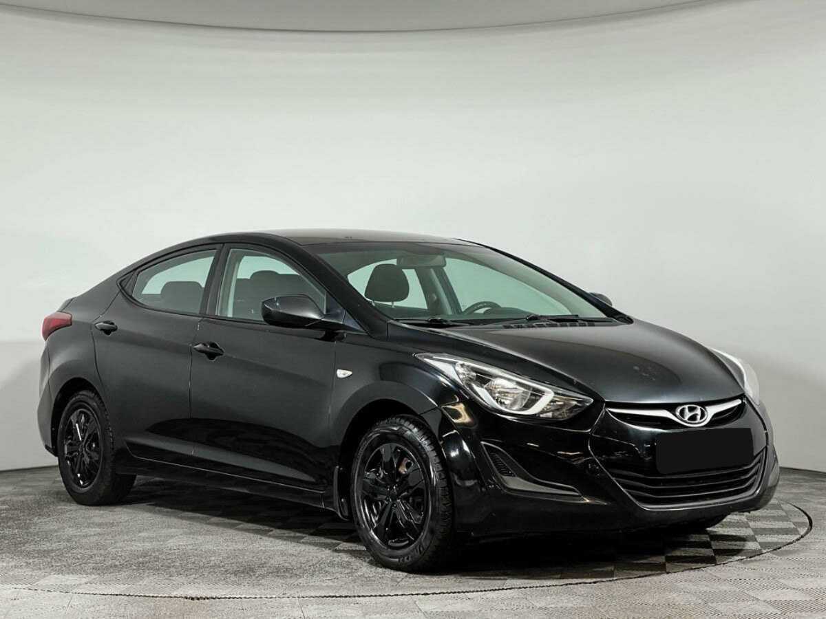 Hyundai Elantra с пробегом — 2015 год. Фото: #2