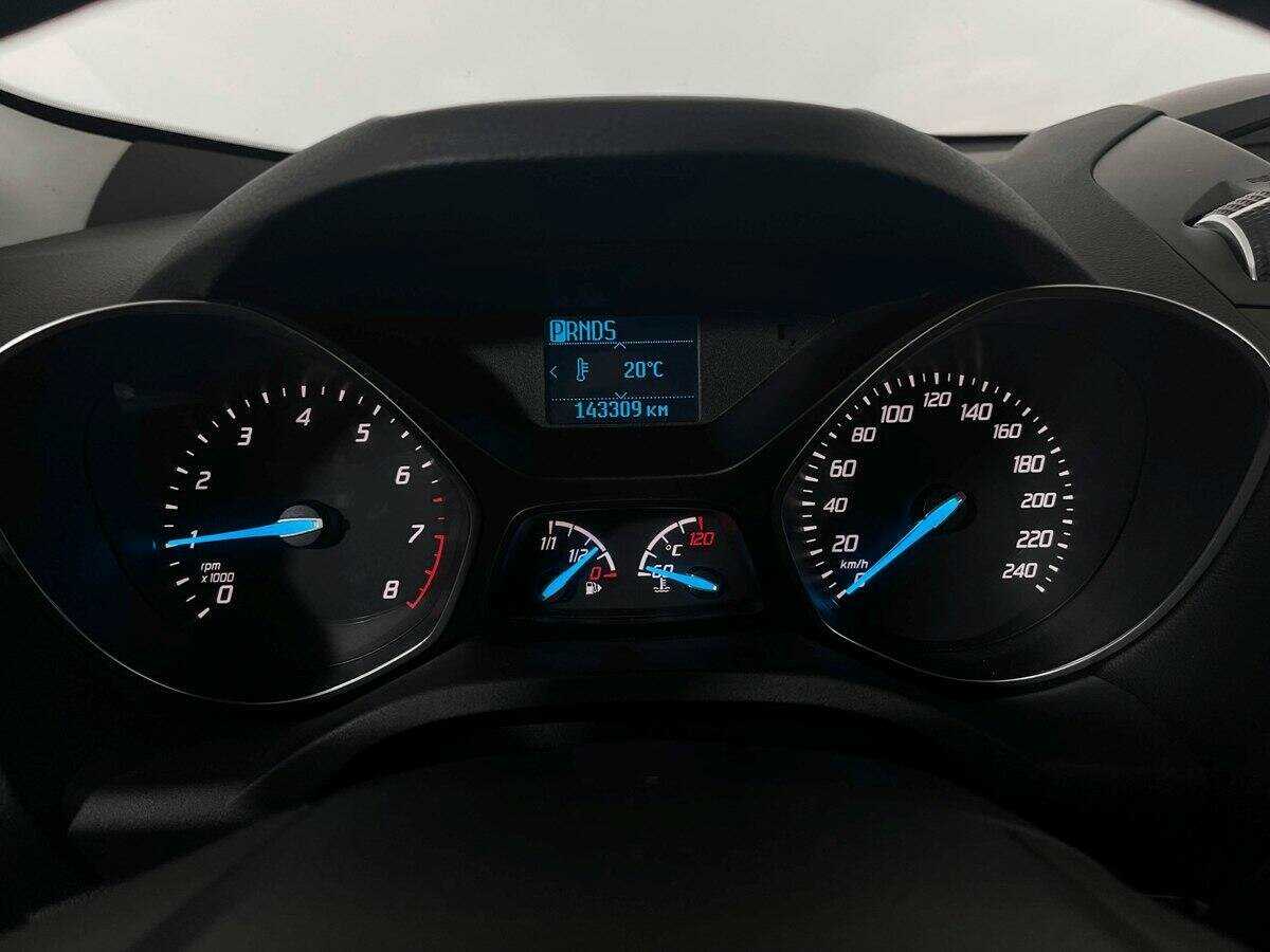 Ford Kuga с пробегом — 2016 год. Фото: #10