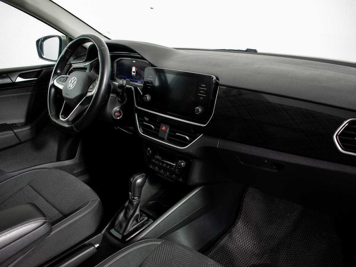 Volkswagen Polo с пробегом — 2022 год. Фото: #8