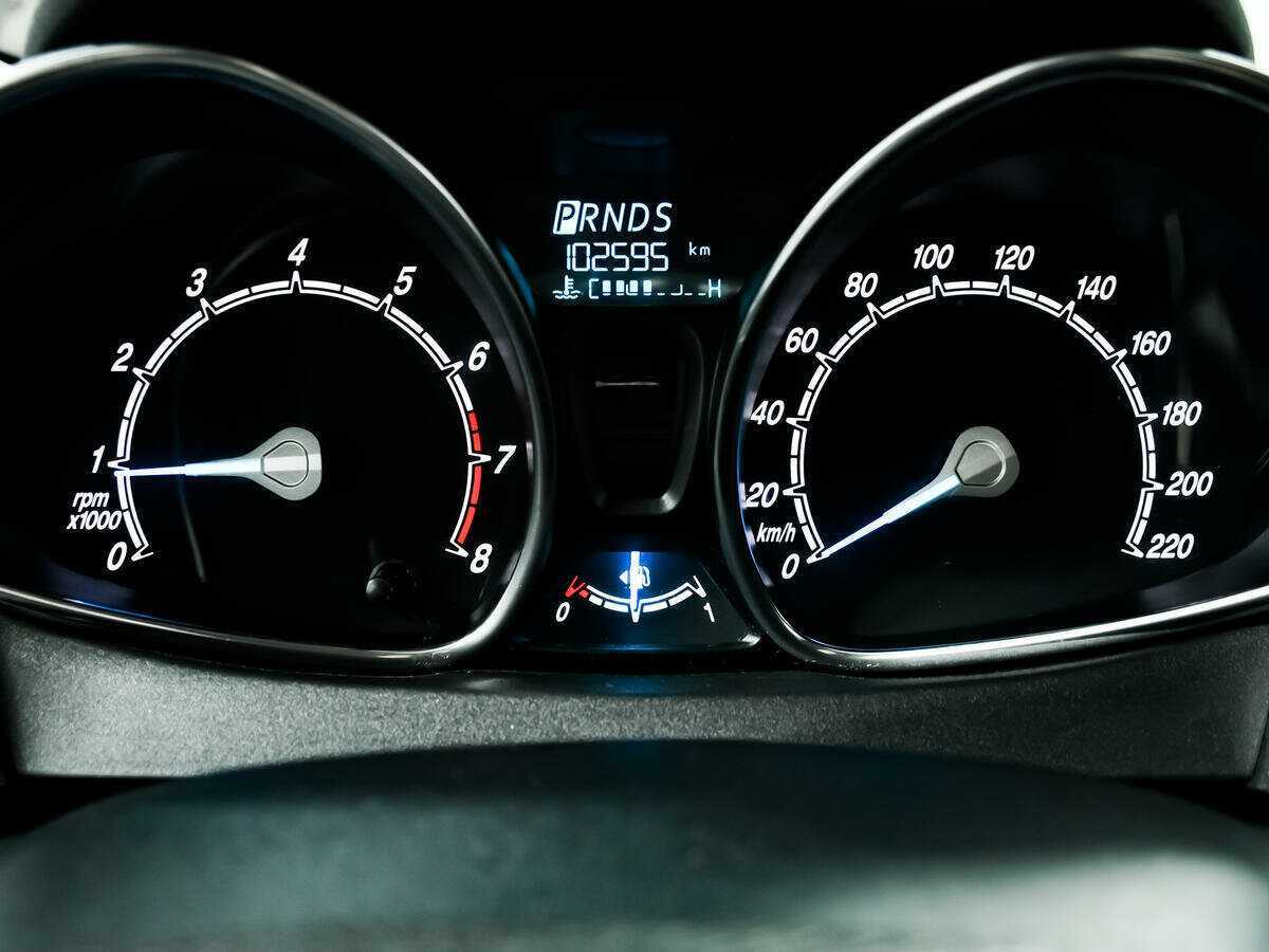 Ford Fiesta с пробегом — 2016 год. Фото: #9