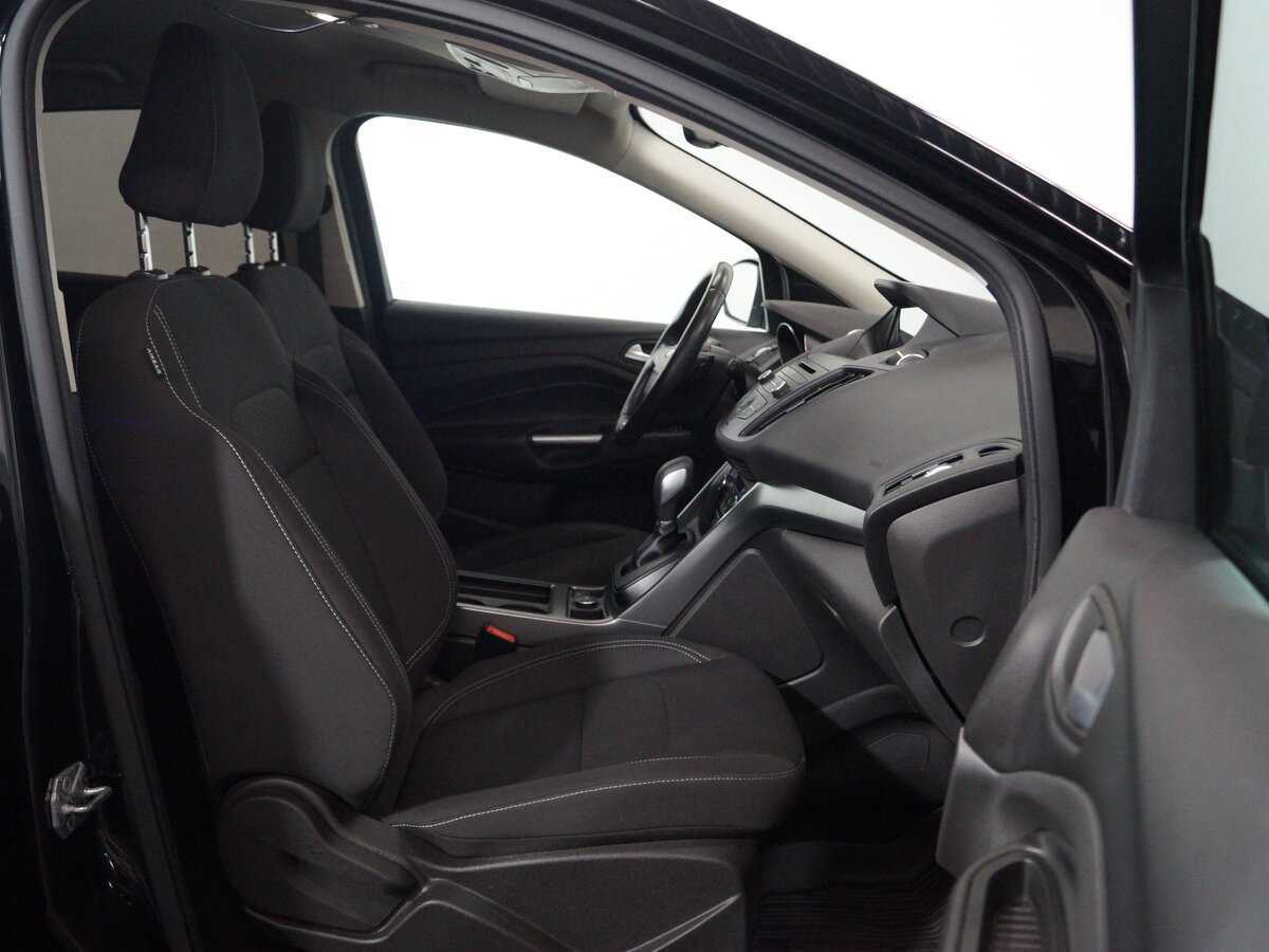 Ford Kuga с пробегом — 2018 год. Фото: #10