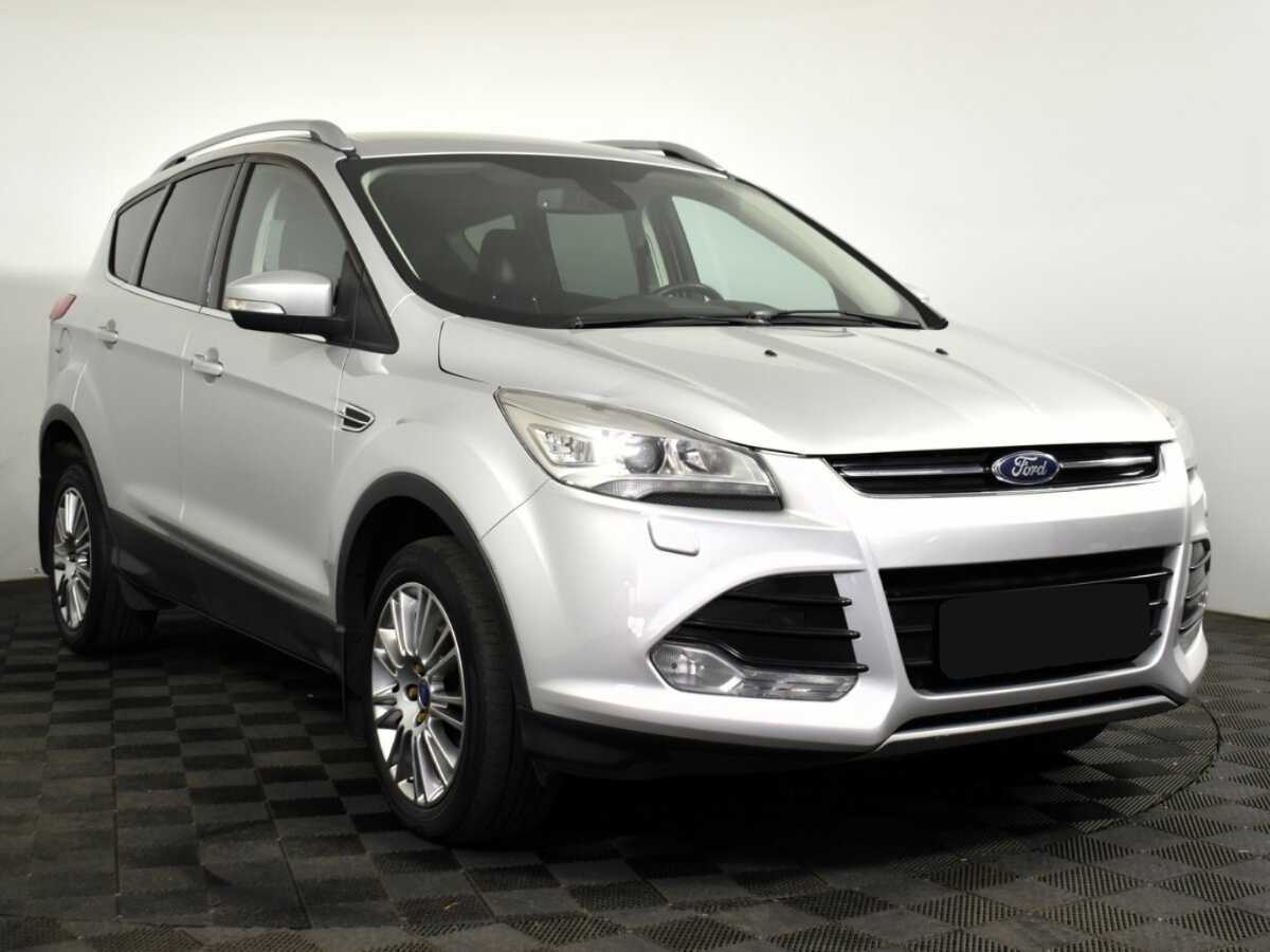 Ford Kuga с пробегом — 2014 год. Фото: #2