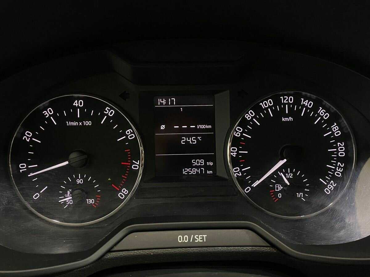 Skoda Octavia с пробегом — 2014 год. Фото: #11