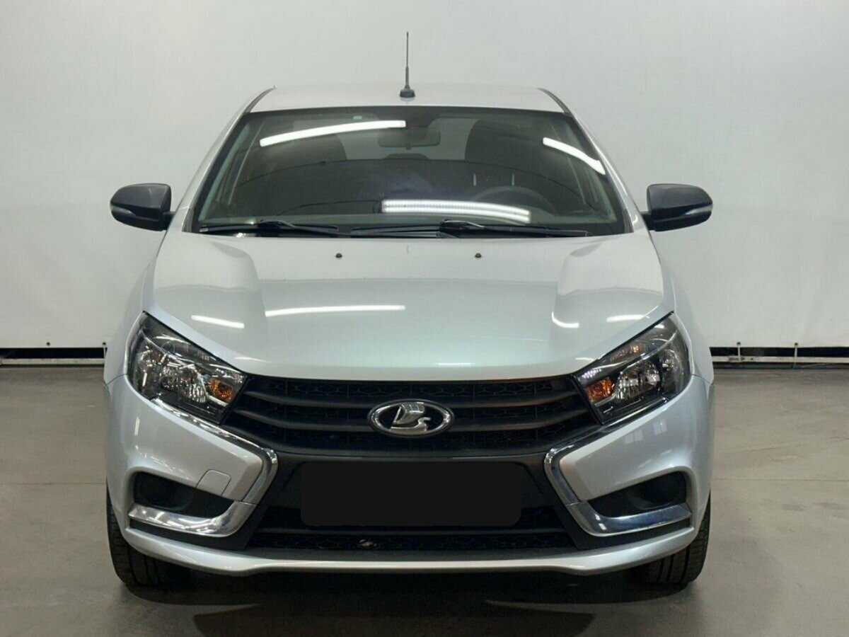 Lada (ВАЗ) Vesta с пробегом — 2016 год. Фото: #1