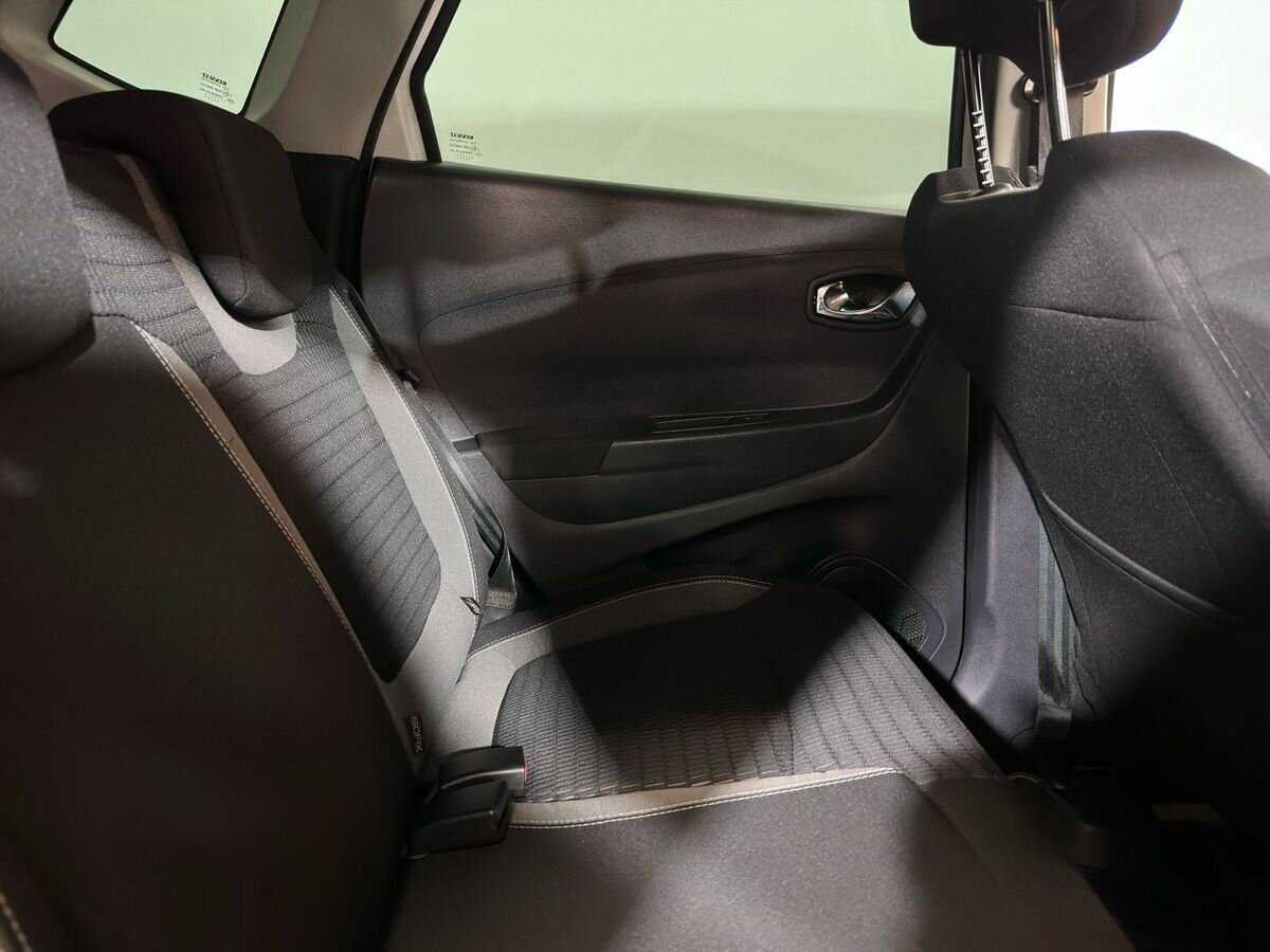 Renault Kaptur с пробегом — 2017 год. Фото: #8