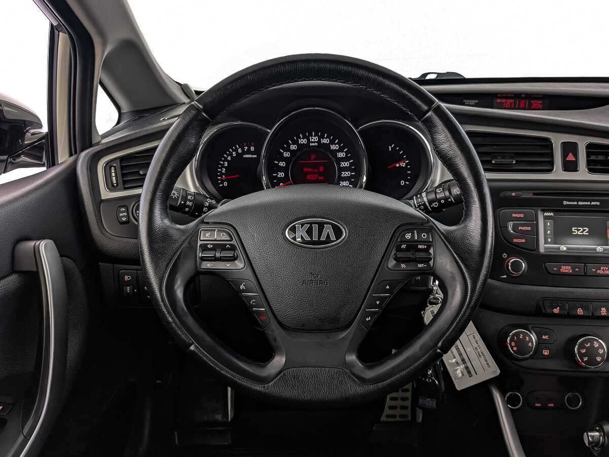 Kia Ceed с пробегом — 2014 год. Фото: #17