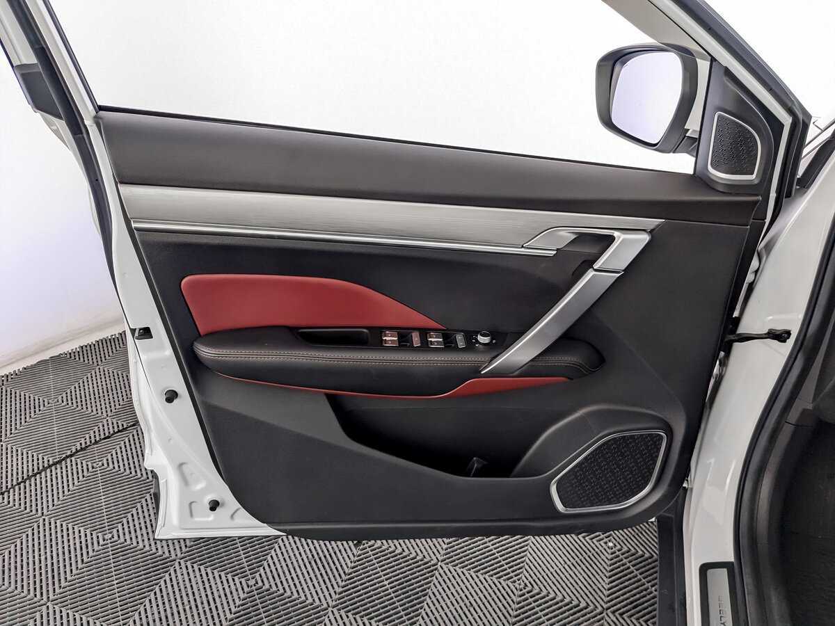 Geely Coolray с пробегом — 2021 год. Фото: #14